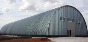 Какие преимущества у быстровозводимых ангаров по сравнению с традиционными